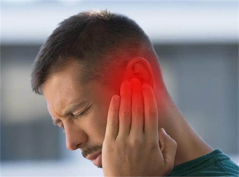 ۱۰ روش درمان خانگی گوش درد